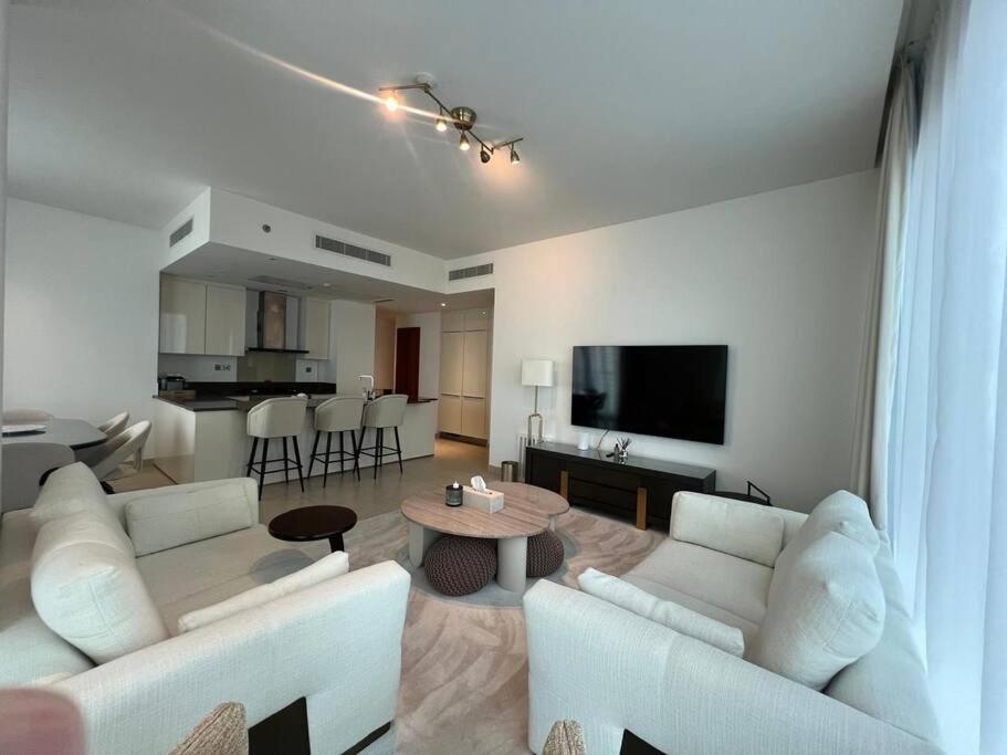 Lux 2br In Marina Gate With Stunning Views